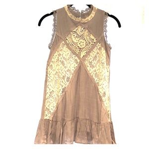 linen & lace sleeveless dress